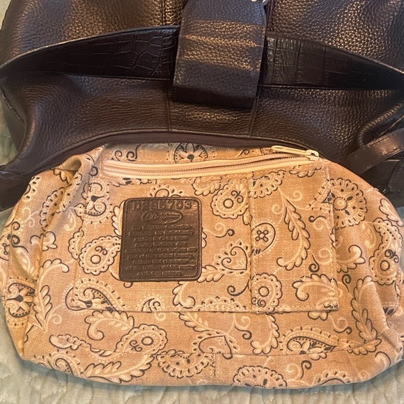 Brighton purse - like new condition - Picture 8 of 11